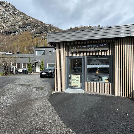 Den Vesle Sjarmoren As The Most Central Place In Ardal ! Free Parking On The Site ! Buitenkant foto