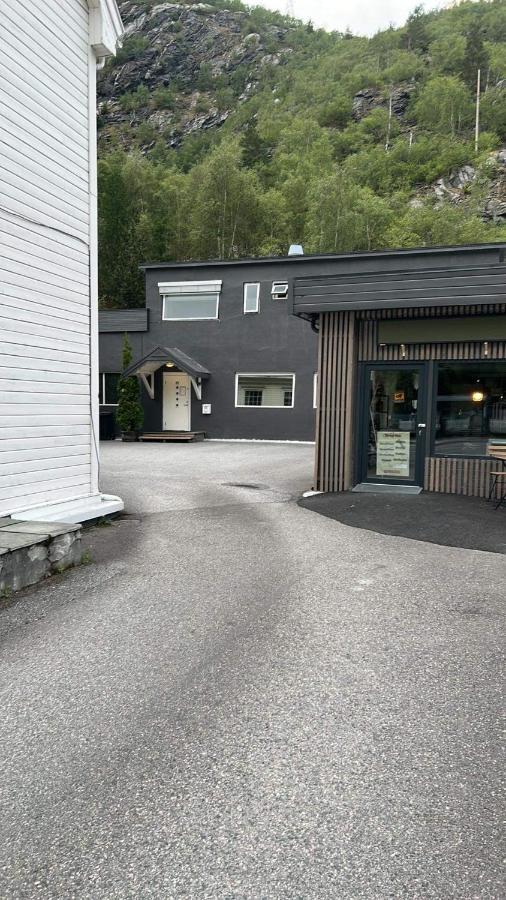 Den Vesle Sjarmoren As The Most Central Place In Ardal ! Free Parking On The Site ! Buitenkant foto