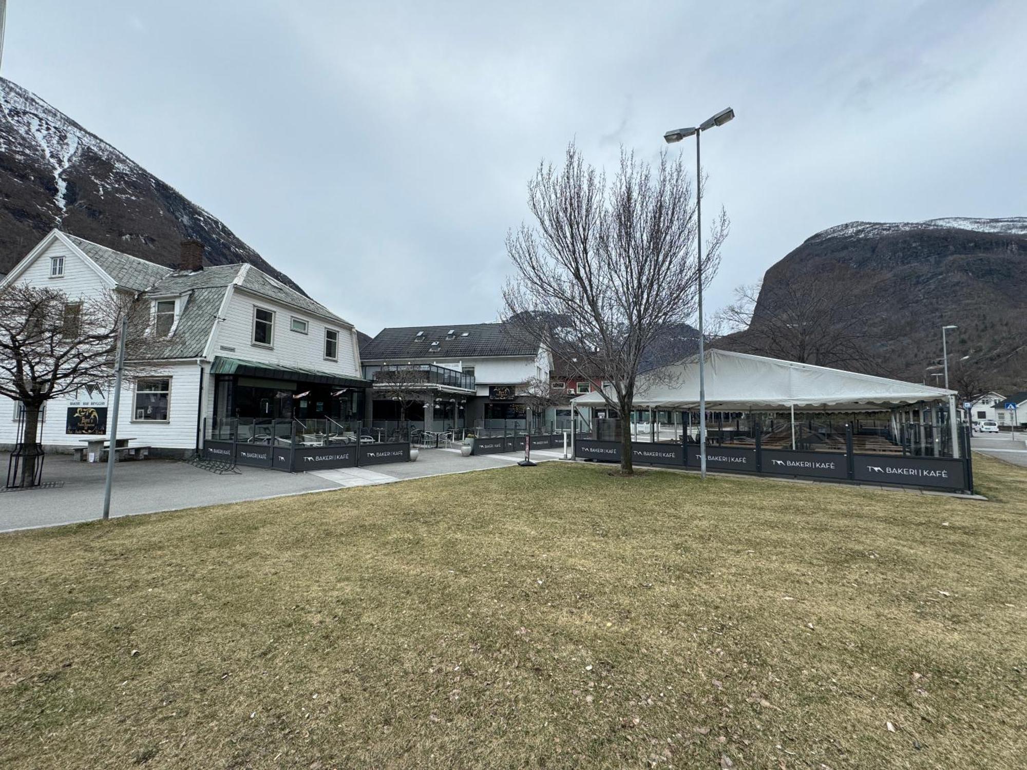 Den Vesle Sjarmoren As The Most Central Place In Ardal ! Free Parking On The Site ! Buitenkant foto